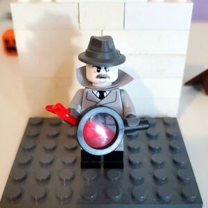 Detective Minifigure with Magnifying Glass and Hat